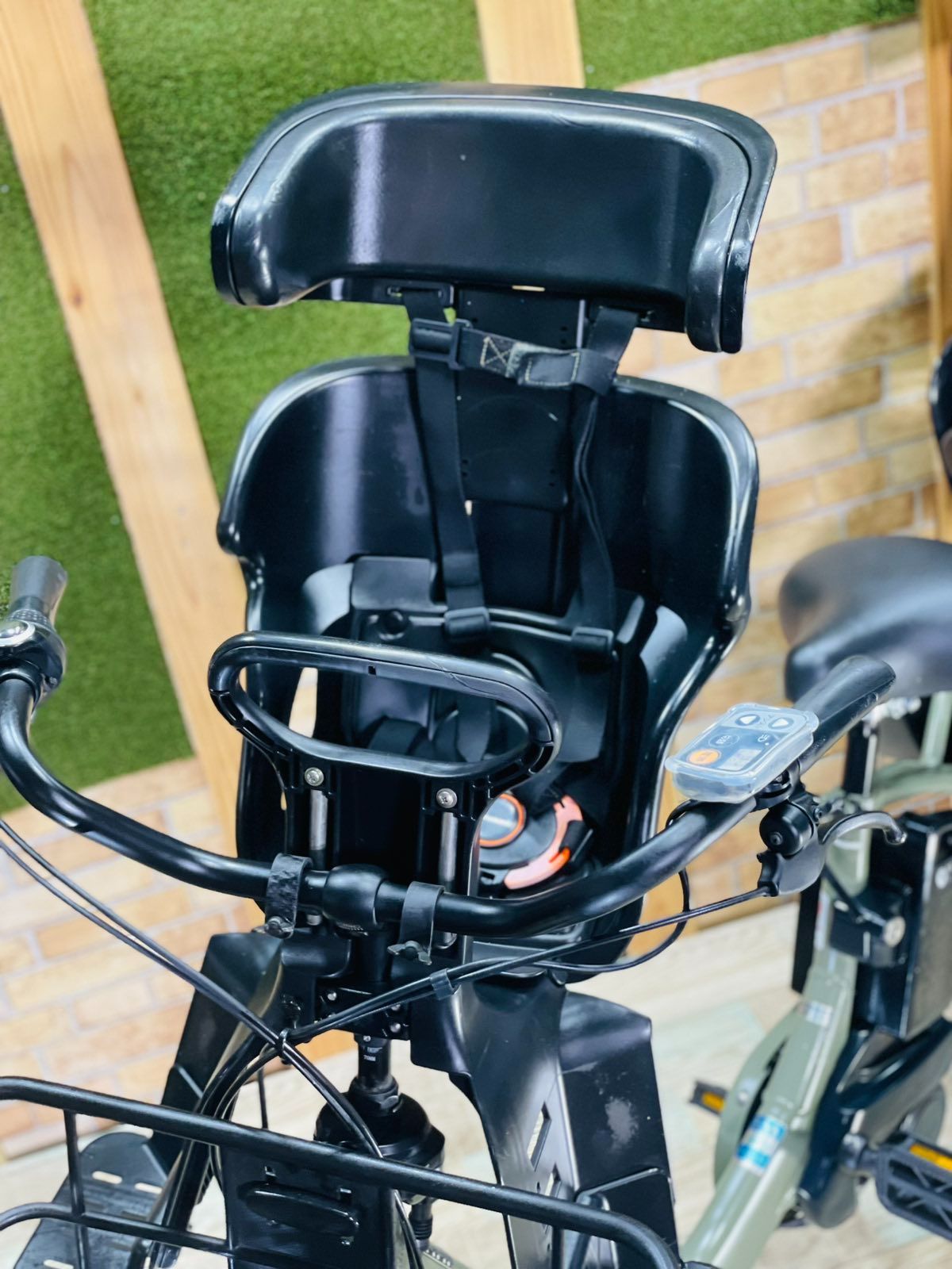 モデル ギュット