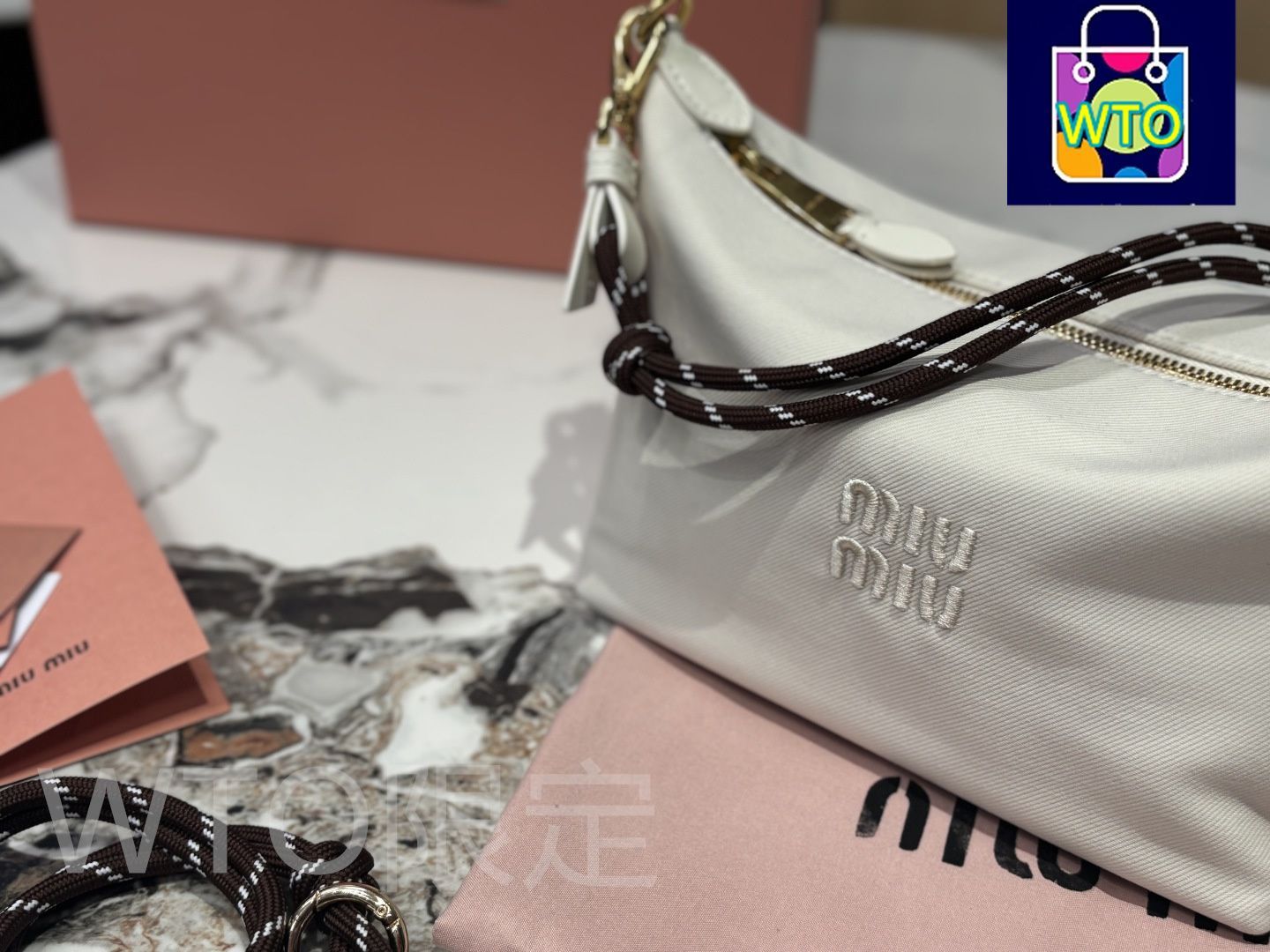 今日特価】Miu Miu Canvas Lunch Box Bag - ミュウミュウ 今日特価】Miu Miu Canvas Lunch Box Bag - ミュウミュウ