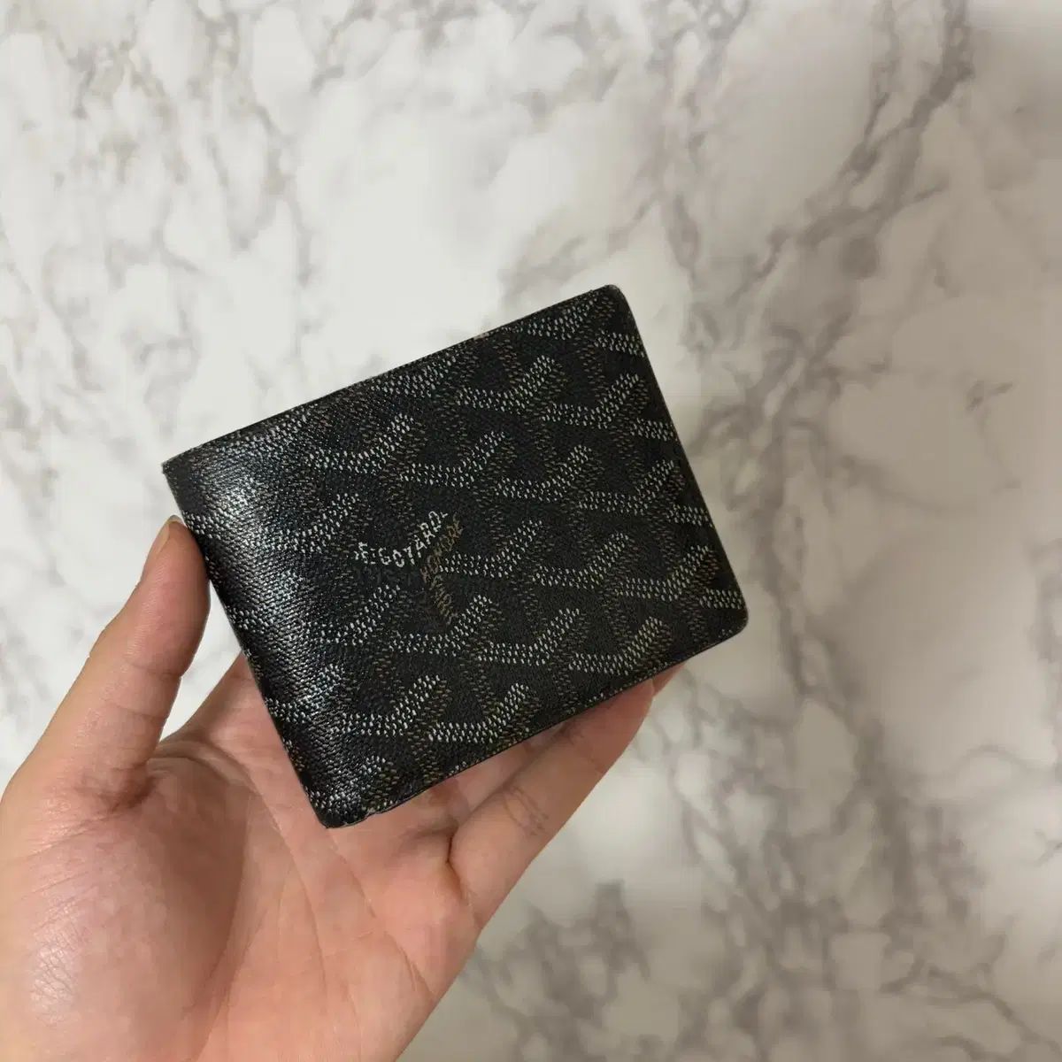 GOYARD ゴヤール 二つ折財布 小銭入れ 黒 美品 GOYARD ゴヤール 二つ折財布 小銭入れ 黒 美品