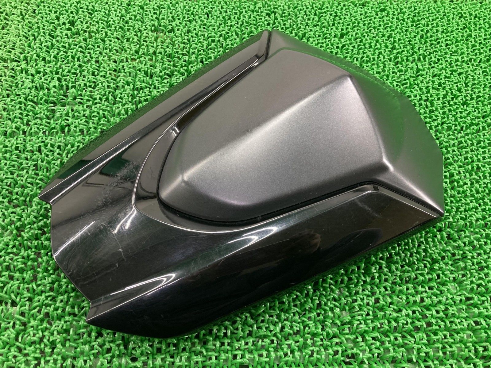 GSX-R1000 シングルシートカウル 黒 45552-47H スズキ 純正 2009年式