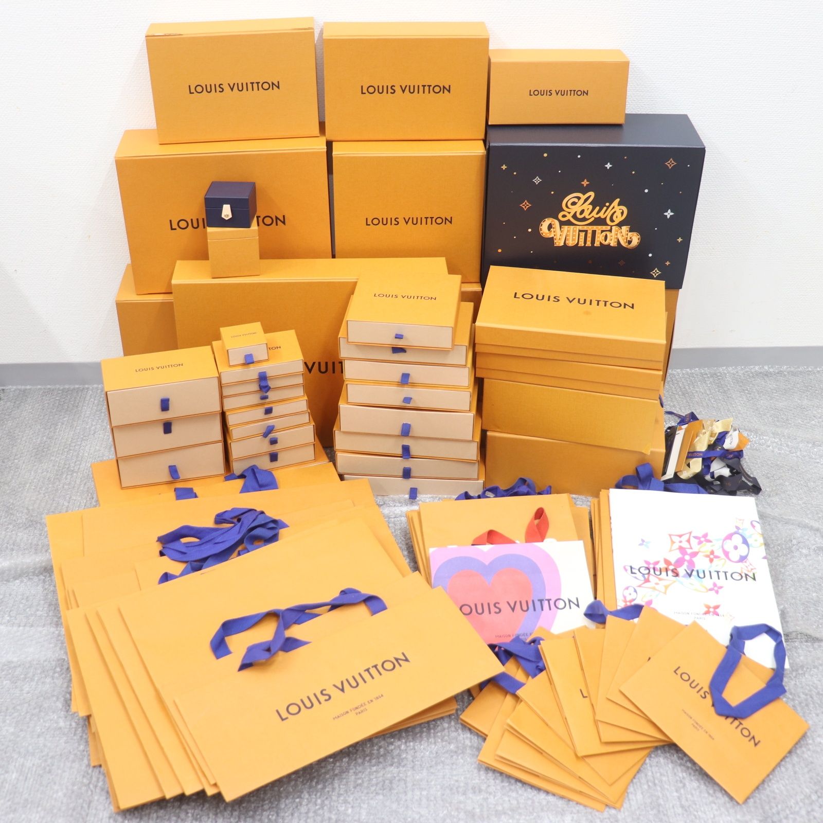 ITVSEO26USKG LOUIS VUITTON ルイヴィトン BOX 空き箱 ショッパー 純正 紙袋 リボン アクセサリーケース オレンジ ブランド 紙袋48枚 箱36個