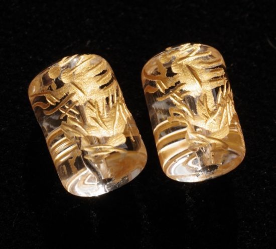水晶　青龍  ビーズ  手彫り　12mm×8mm　(2粒)  金彫り  天然水晶  四神   ハンドメイド