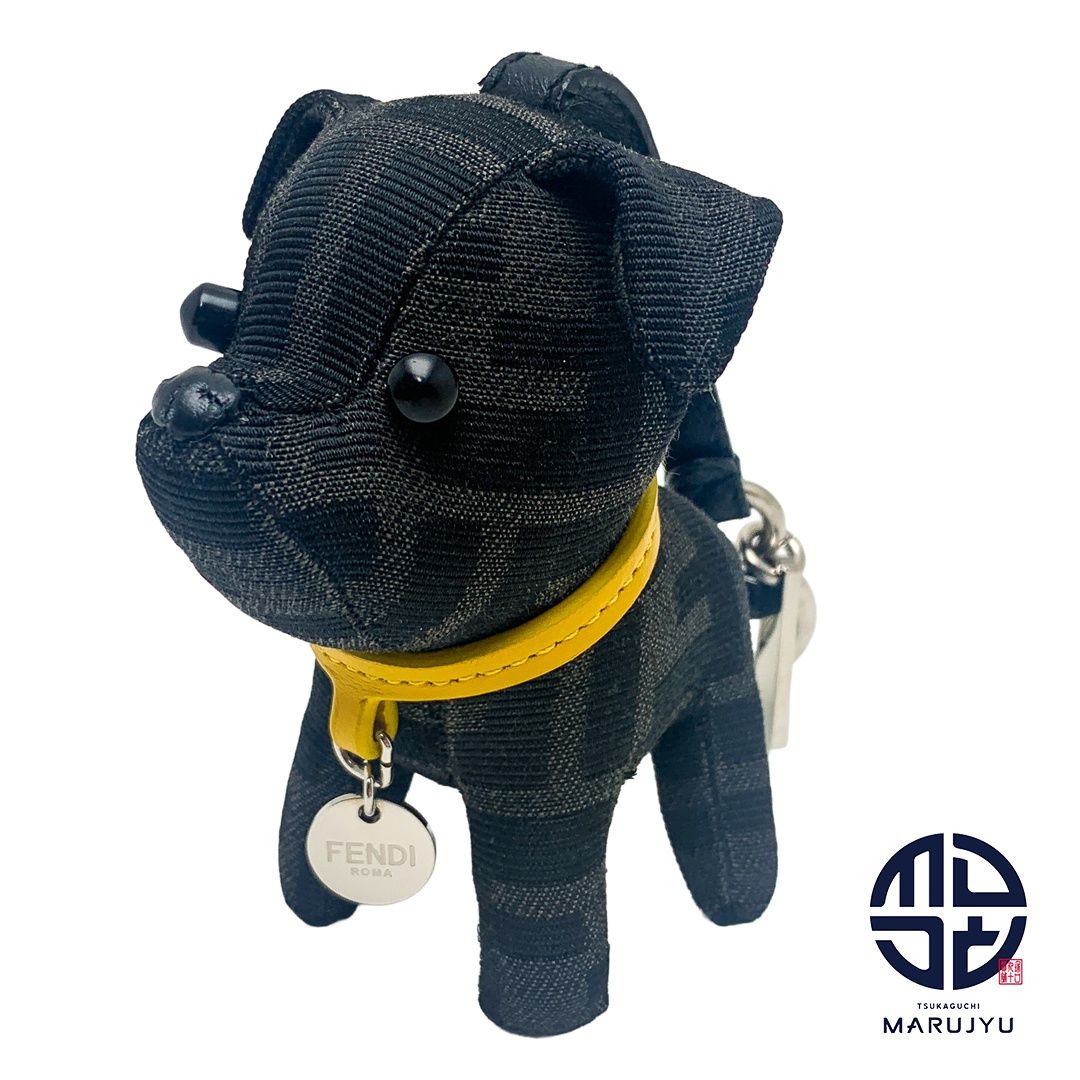 FENDI 犬型キーホルダー ブラック ☆可愛い☆ [FENDI] 犬 キーホルダー 目黒さん着用 (FENDI