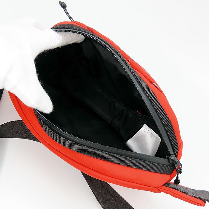 モンクレール】ウエストポーチ CUT BELT BAG H209A5M00005 メンズ