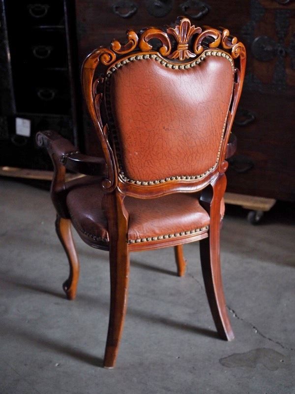 革張アンティークチェア 肘掛け付 古録展 送料無料