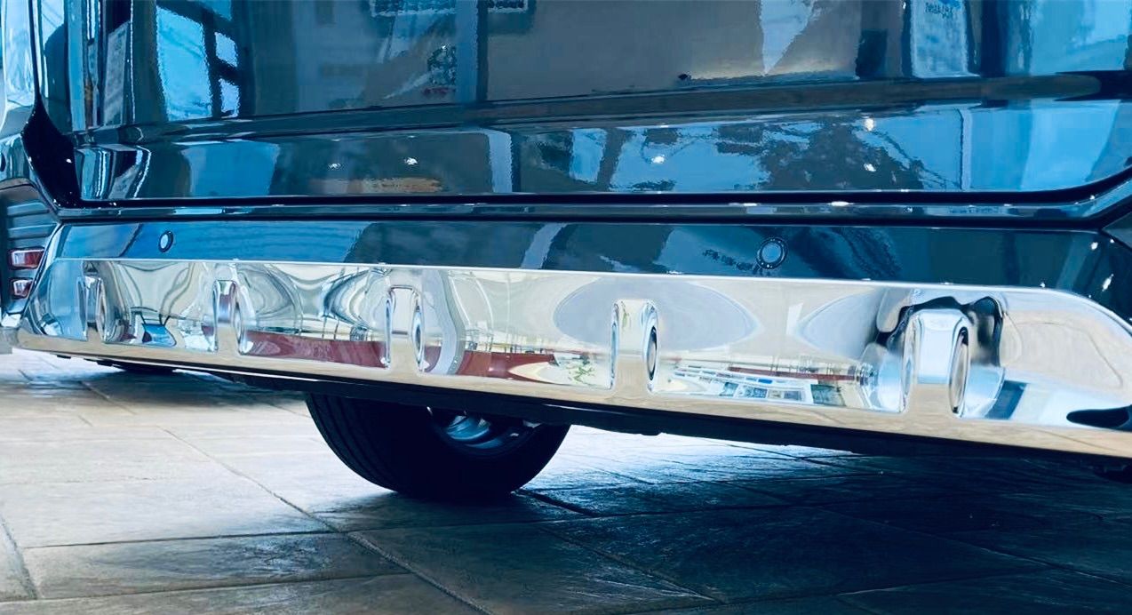 ヴォクシー 90系 VOXY90 リアバンパーガーニッシュ