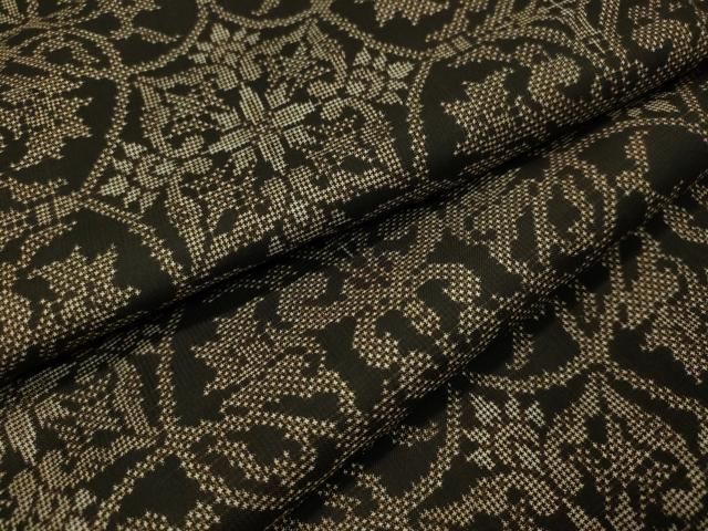 平和屋着物○本場大島紬 7マルキ 正倉院花唐草文 松坂屋扱い 正絹 逸品