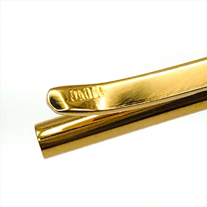 プレゼント r218