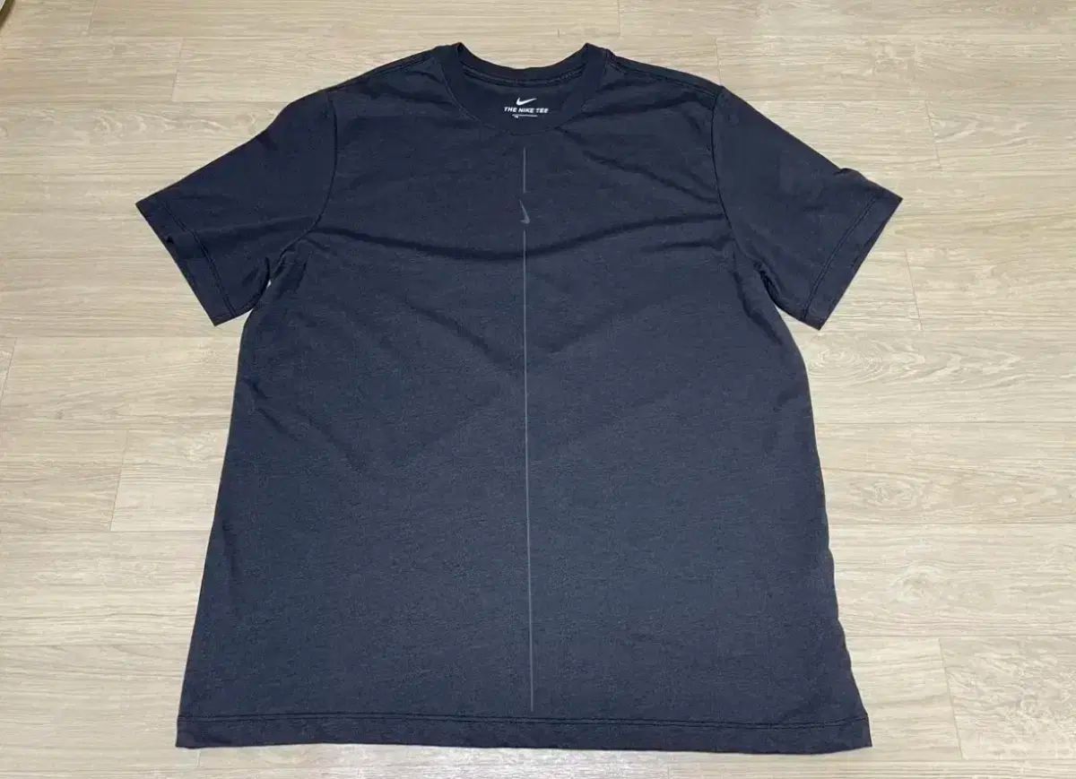 Nike(ナイキ） ドライフィット 半袖 ー 110