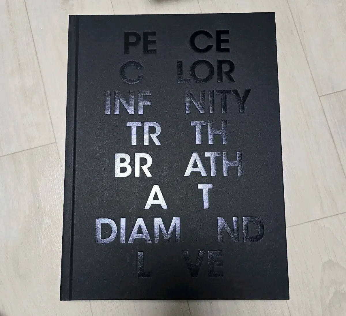 G-DRAGON(ジードラゴン) PEACEMINUSONE スペース 8 展示会 フォトブック PHOTOBOOK