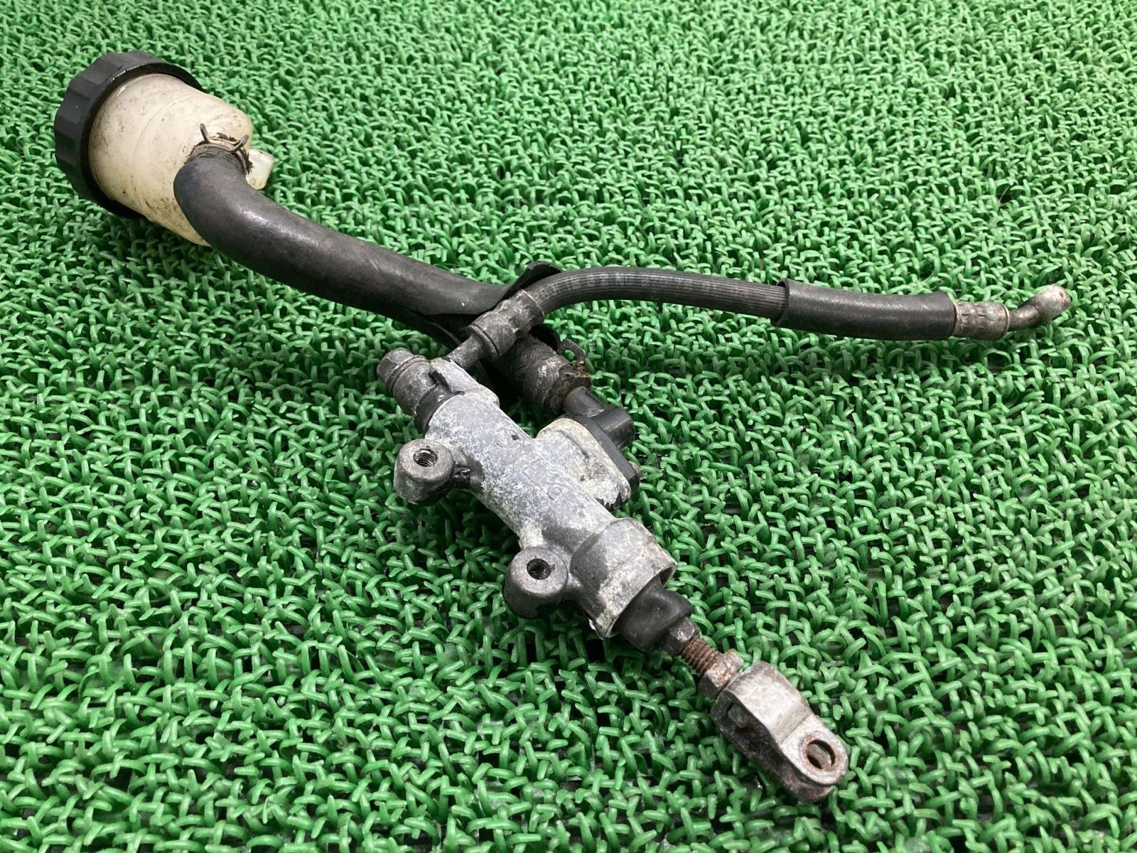 リザーバータンク