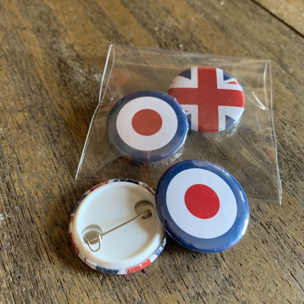 ユニオンジャック　缶バッジ　3cm 新品未使用　イギリス　国旗 ☆ユニオンジャック 缶バッジセット☆イギリスお土産 ロンドン