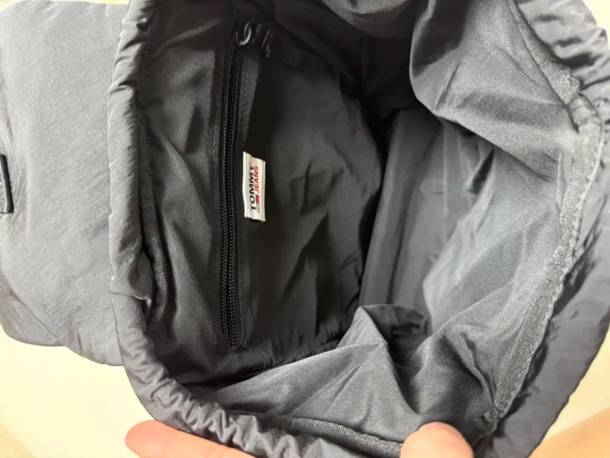 Tommy Hilfiger トミーヒルフィガー ダウン リュック リュックサック バッグ