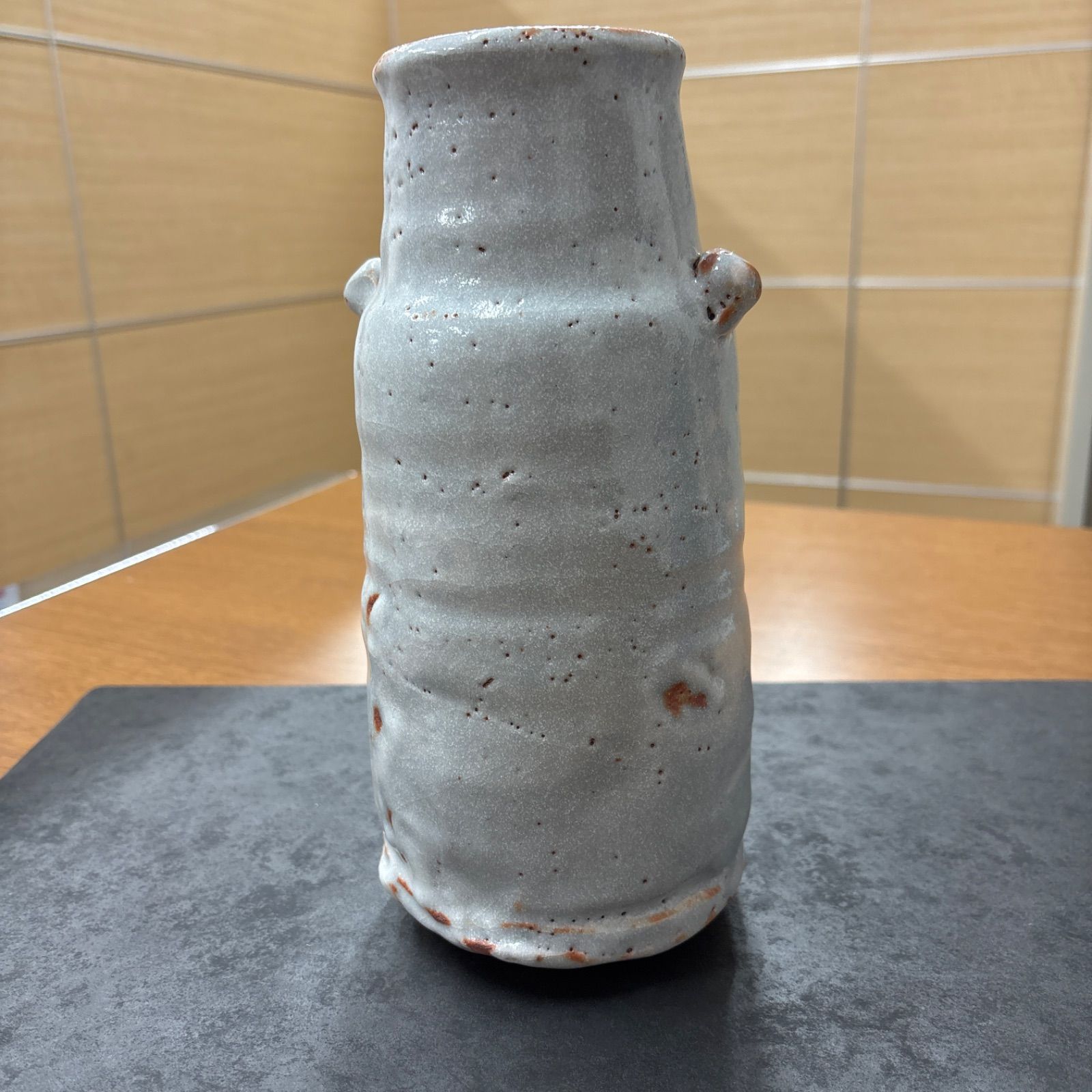 ☆焼物☆ 安藤日出武 『鼡志野花生』 共箱 【岐阜県重要無形文化