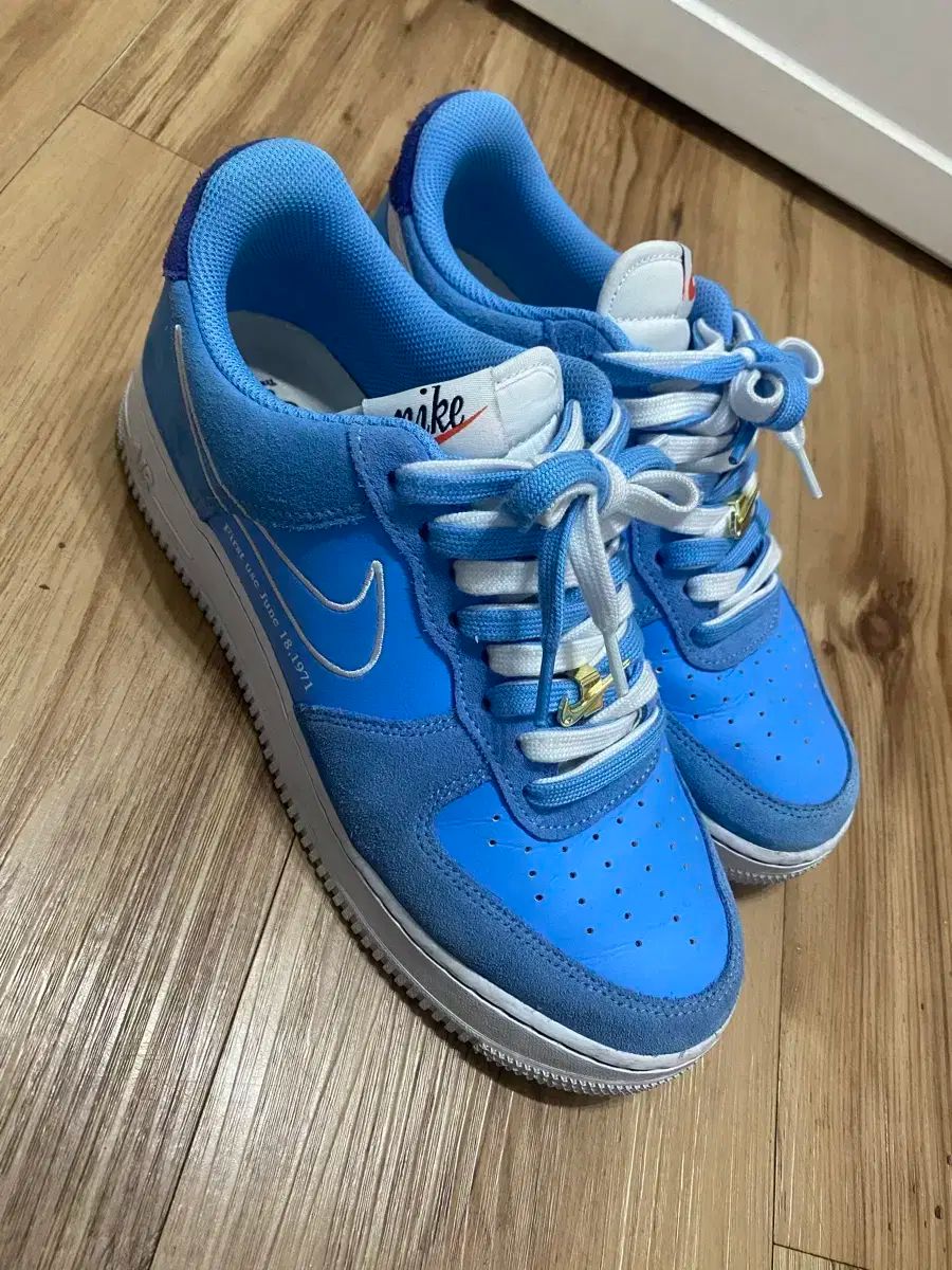 NIKE ナイキ エアフォース 270