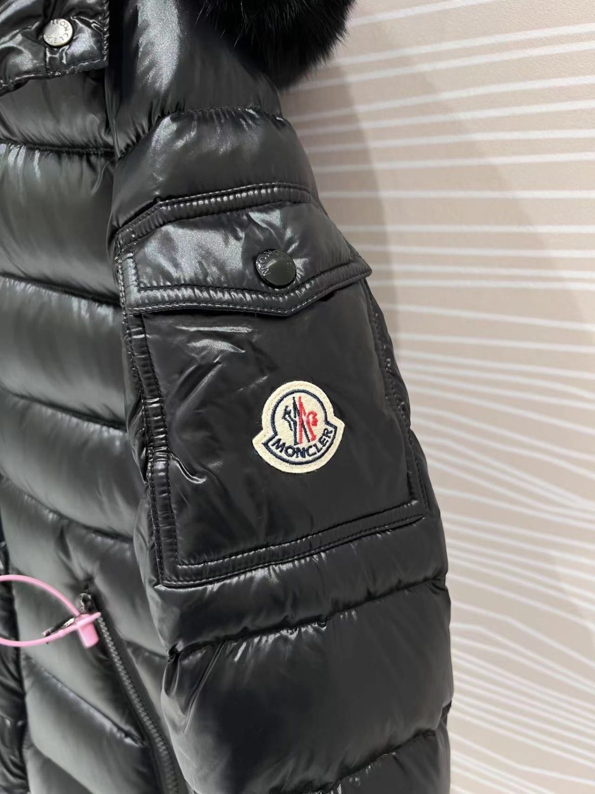 【未使用級】MONCLER ダウンジャケット BADYFUR 黒 フォックス MONCLER - 【未使用級】MONCLER ダウンジャケット BADYFUR 黒