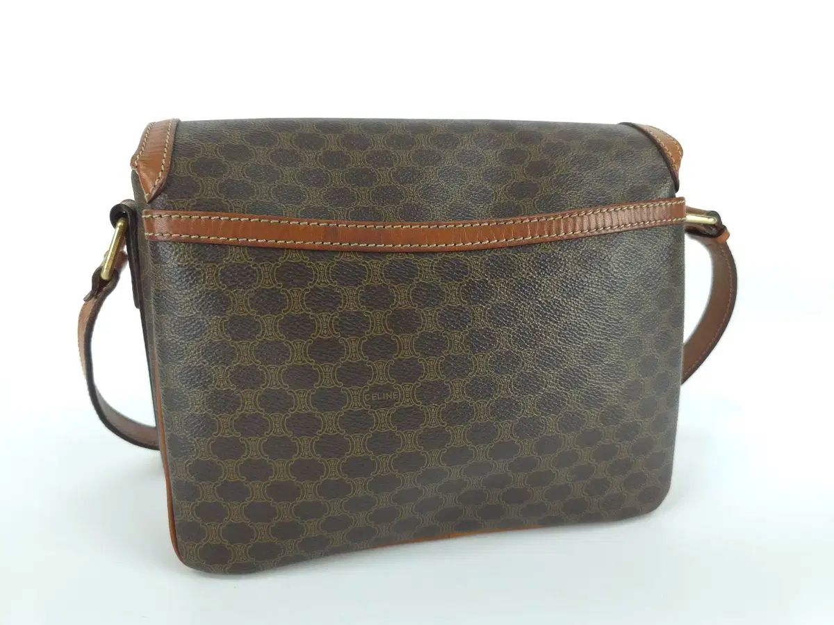 マカダム クロスボディバッグ