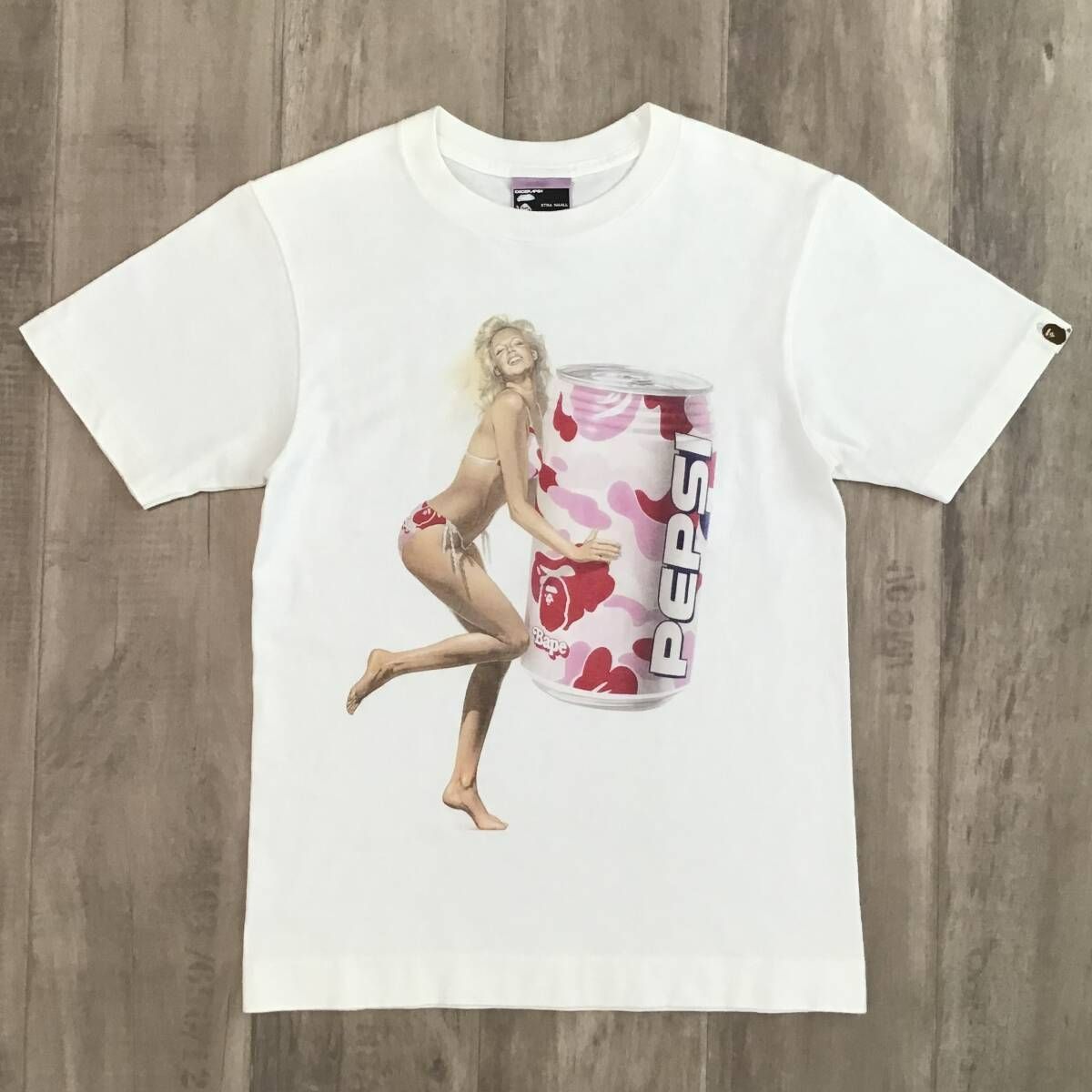 M912 XSサイズ　正規品　2002年 空山基 a bathing ape T M912 XSサイズ 正規品 2002年 空山基 a bathing ape T ア