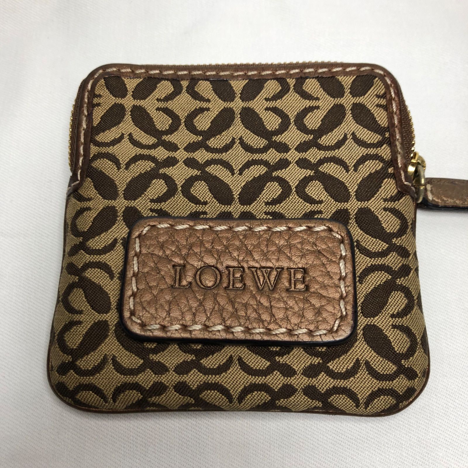 超美品》LOEWE(ロエベ)コインケース 美品 LOEWEロエベ コインカード  