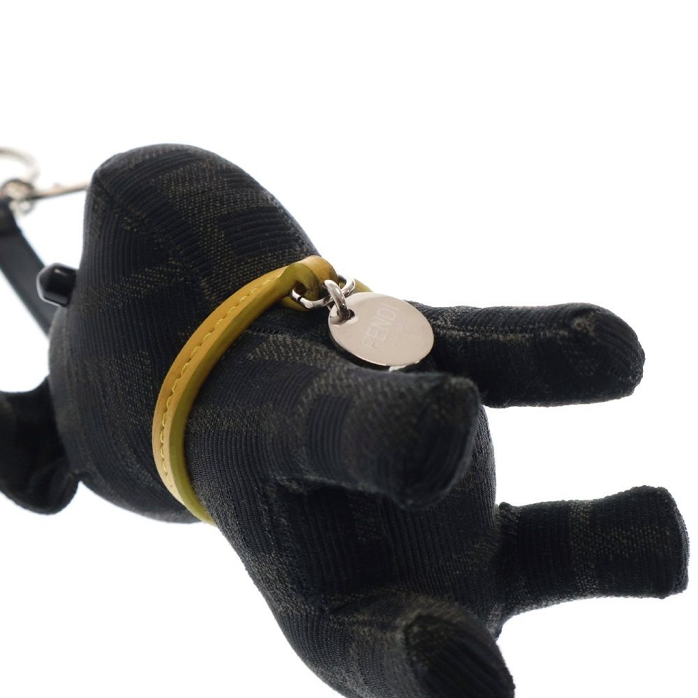 FENDI フェンディ ドッグ チャーム フェンディ FFモチーフ ロゴ入りドッグカラー キーホルダー