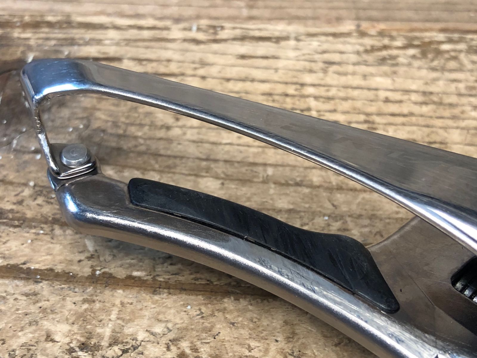 IZ079 シマノ SHIMANO デュラエース DURA-ACE FD-R9100 フロント