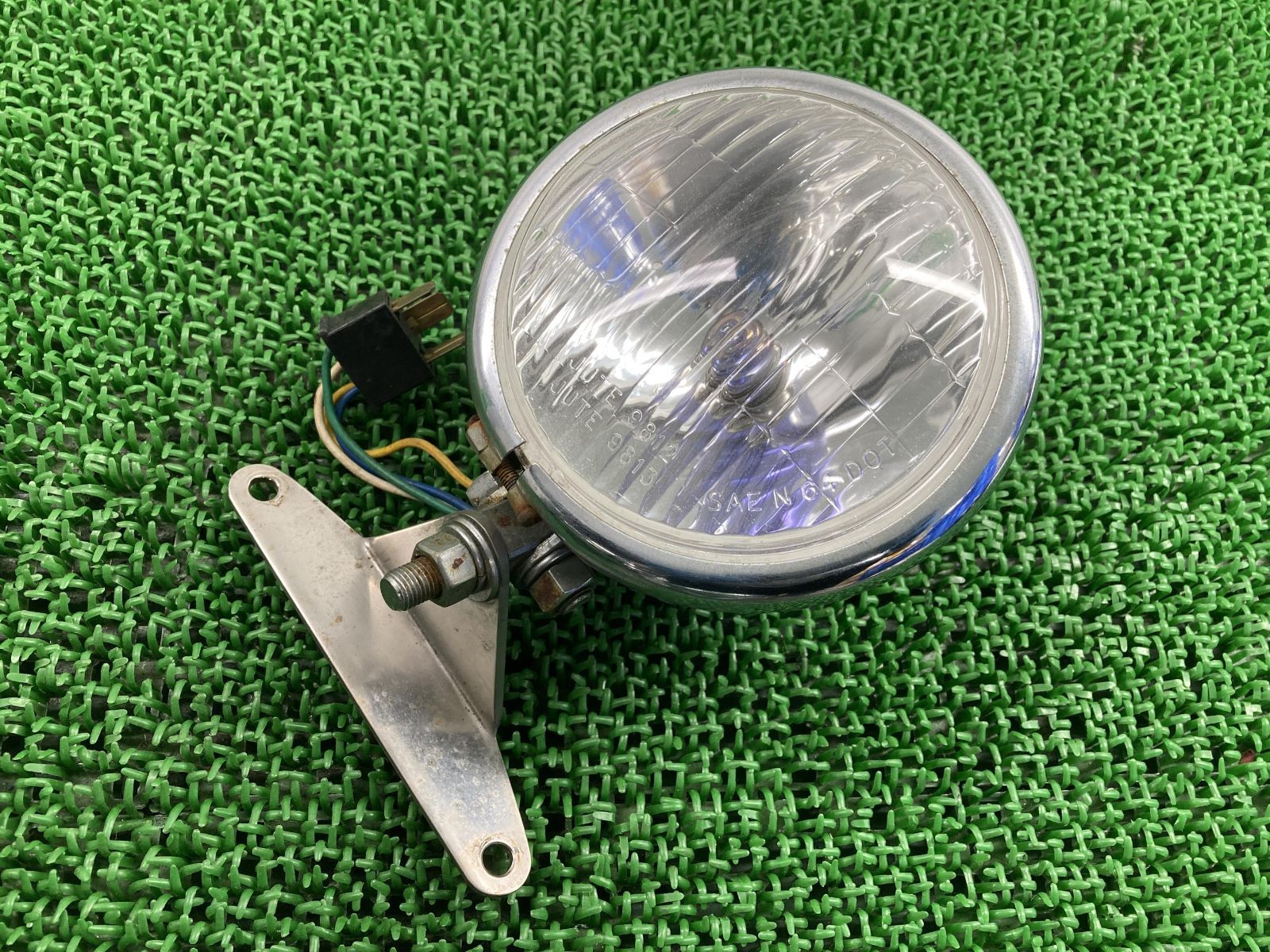 汎用 ヘッドライト 9812/9813 社外 中古 バイク 部品 9812 9813 割れ欠け無し 120mm ステー 品薄 ドラッグスター400 スティード400 ジャズ