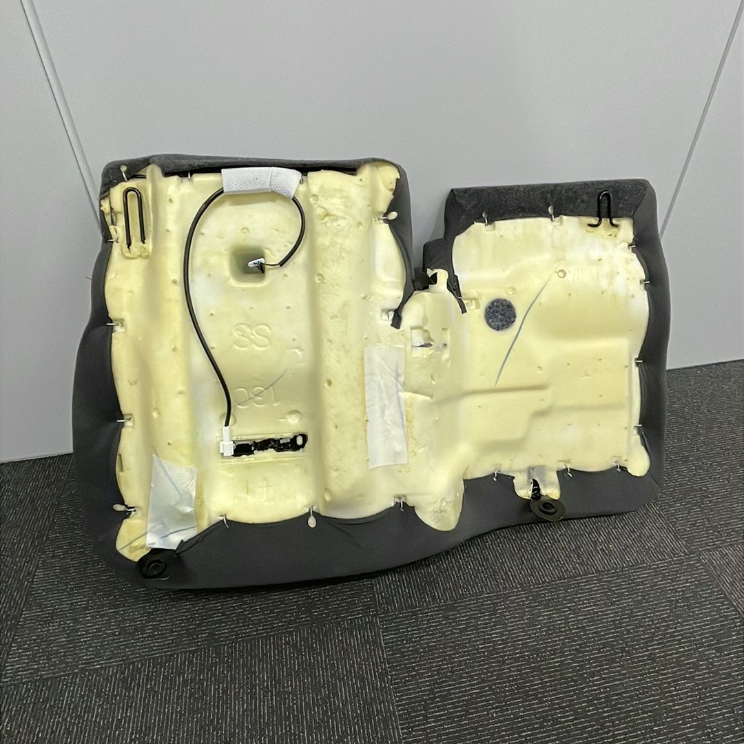 ハイエース DX トヨタ 純正 フロントシート 3席セット 新車外し FFCRYSTALESIA_COM