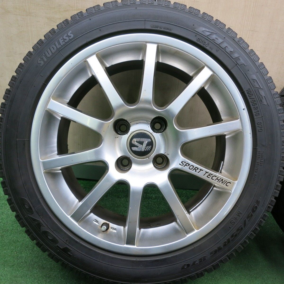 送料無料* バリ溝！9.5分以上☆プジョー 等 SPORT TECHNIC 195/55R16 スタッドレス トーヨー ガリット G5  スポーツテクニック PCD108/4H☆4061104HAス - メルカリ