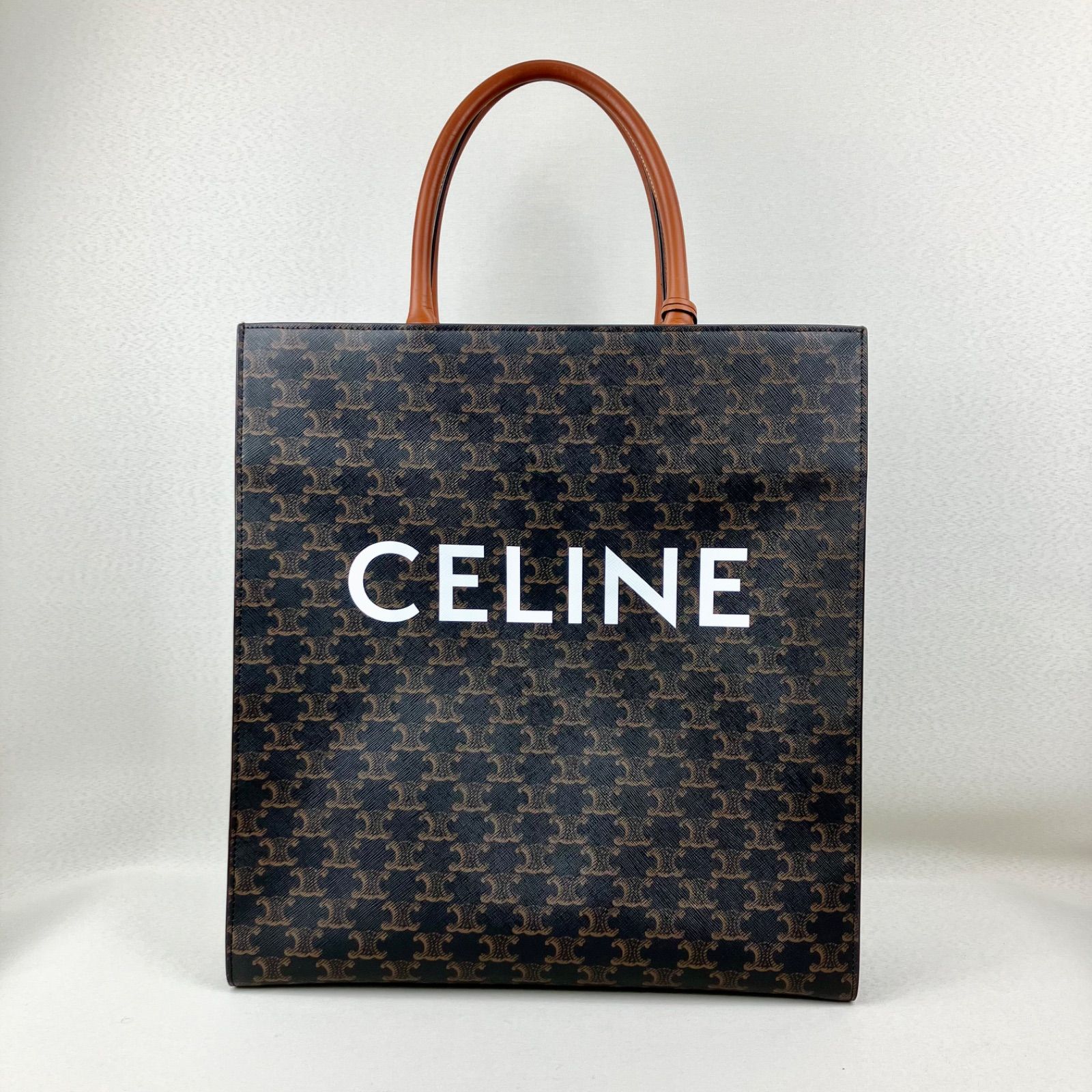 セリーヌ CELINE バーティカルカバ ラージ 191492CIM.38NO トリオンフ 