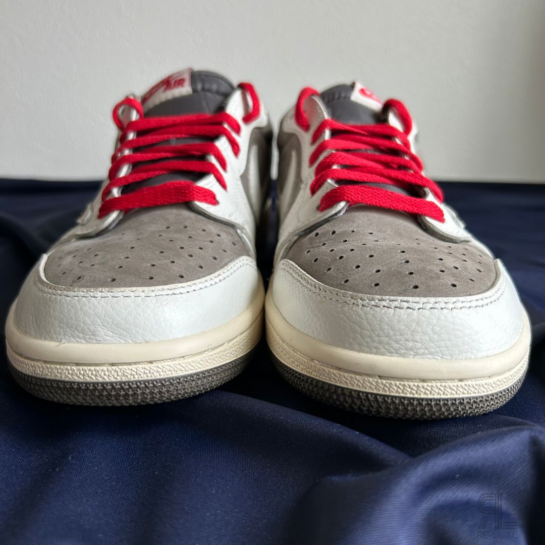 Travis Scott × Nike Air Jordan 1 Low OG SP 