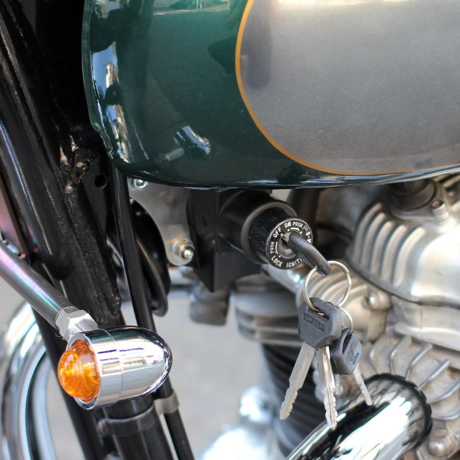 W650/400/800用 IGスイッチ移設ステー MOTOR ROCK (MR-EL024) - メルカリ