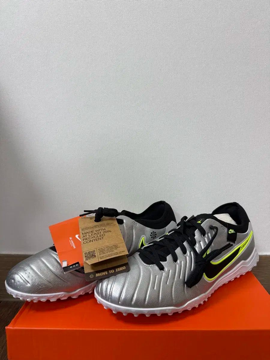 【雷市場（ポンジャン）商品韓国直送】 NIKE(ナイキ) ティエンポ レジェンド 10 プロ TF 275 サッカーシューズ
