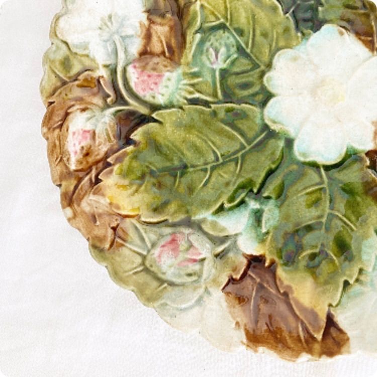 フランス直輸入 落ち着いた彩が素敵 野いちごのバルボティーヌ皿