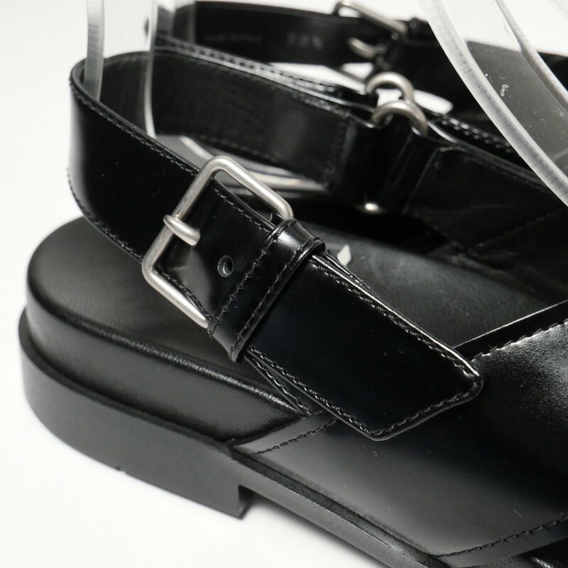 PRADA プラダ レザー フラットサンダル ストラップサンダル レディース  