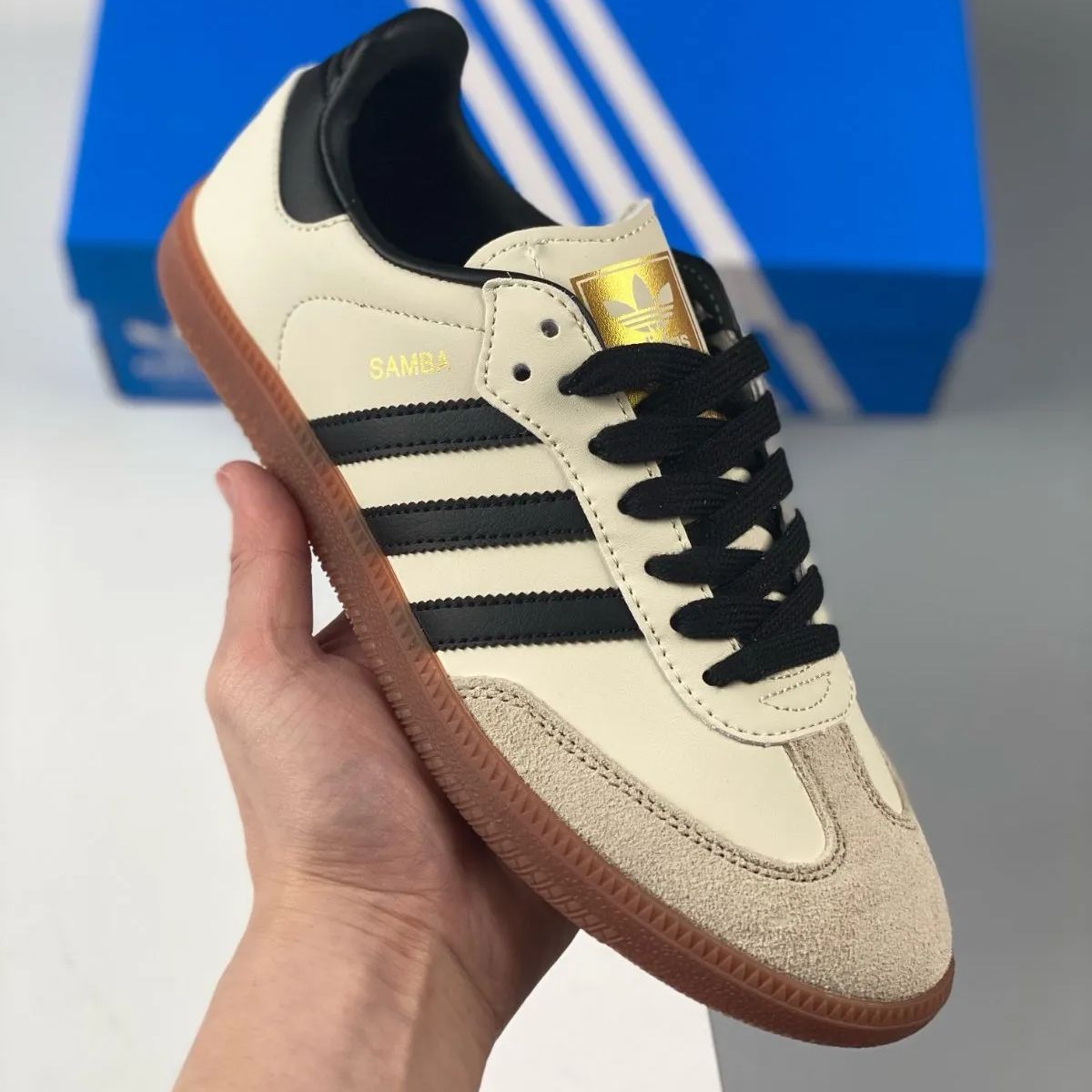 adidas SAMBA OG W ベージュ  スニーカー