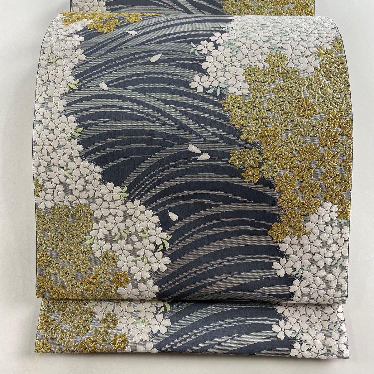 袋帯 逸品 山口美術織物 落款 春秋献上文 ますいわ屋 桜 波 金糸