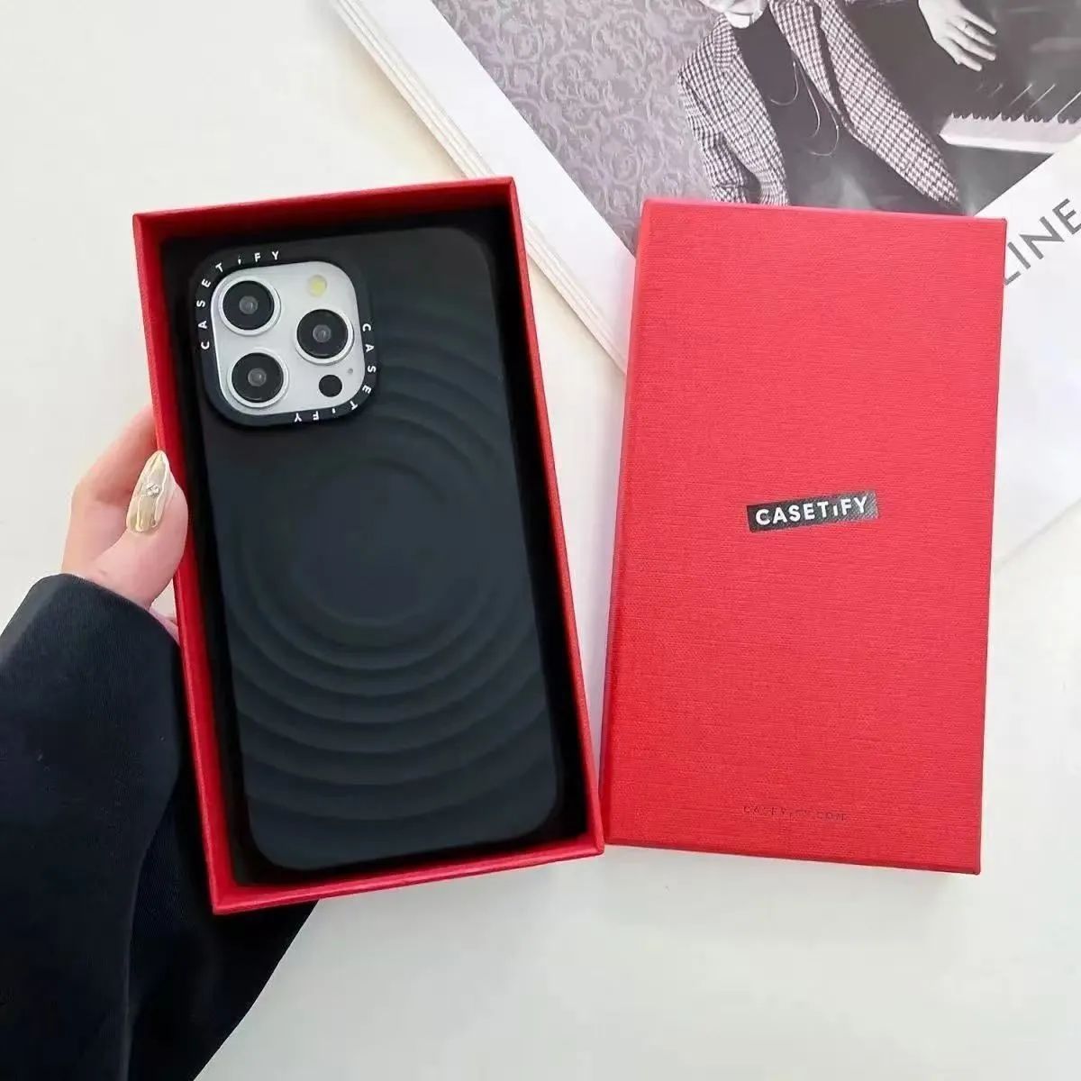 新品 CASETiFY MagSafe対応 ケースティファイ スマホケース アート スマホケースiPhone16/16pro/16pro max/15/15pro/15pro max/14/14pro max/13/12 ブラック