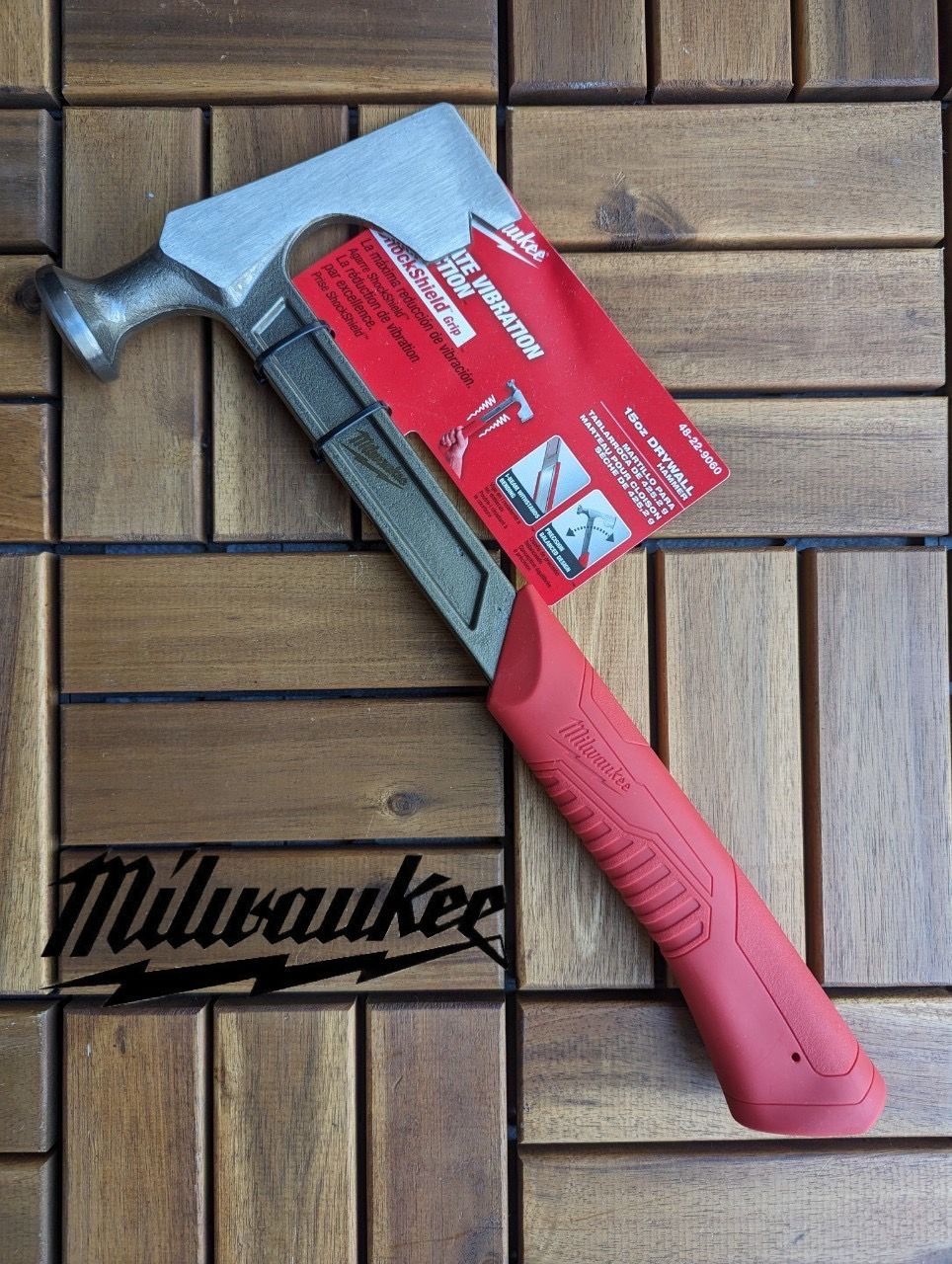 新入荷!! 日本未発売 Milwaukee 48-22-9060 15オンス乾式壁ハンマー