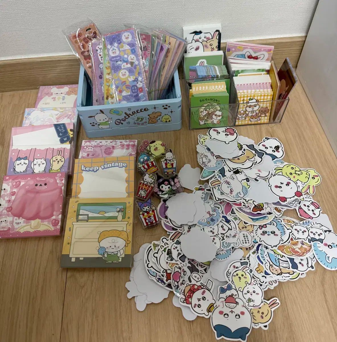 サンリオ ちいかわ もち ステッカー 収納ケース まとめ売り