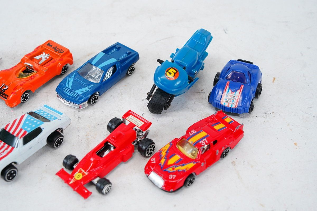 昭和レトロ ミニカー 大量 まとめ売り！ 7.569 △ ミニカーセット 19台 大量 まとめ売り 昭和レトロ