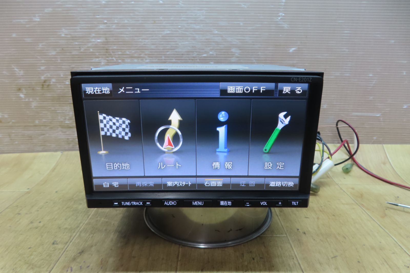 付 F4092 スズキ 99000-79AG1 パナソニック CN-E201Z メモリーナビ 地図2014年 CD再生OK 配線セット付