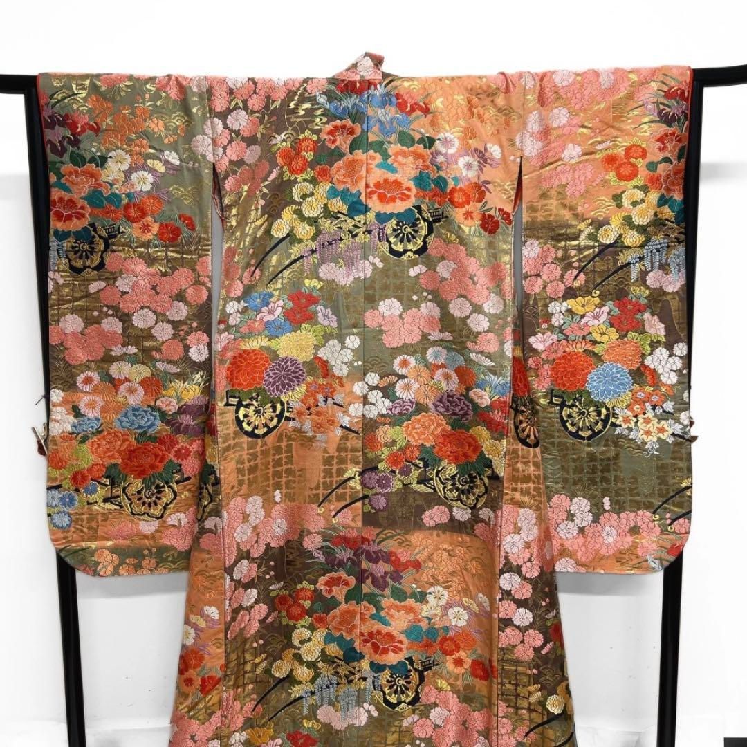 色打掛　唐織　金糸　花模様　花車　格子　青海波　流水　着物　043a d ② 色打掛 唐織 金糸 花模様 花車 格子 青海波 流水 着物 043a d ②