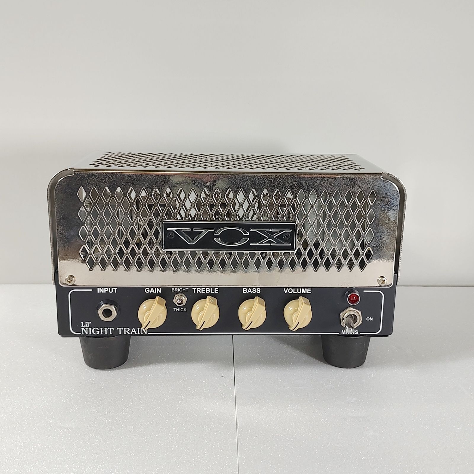 VOX ギター用 2W 真空管 ヘッド・アンプ VOX ギター用 2W 真空管 ヘッド・アンプ Lil' Night Train NT2H