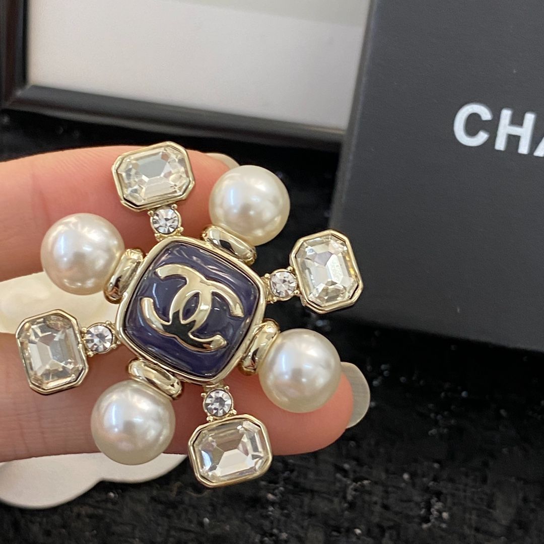 CHANEL シャネル