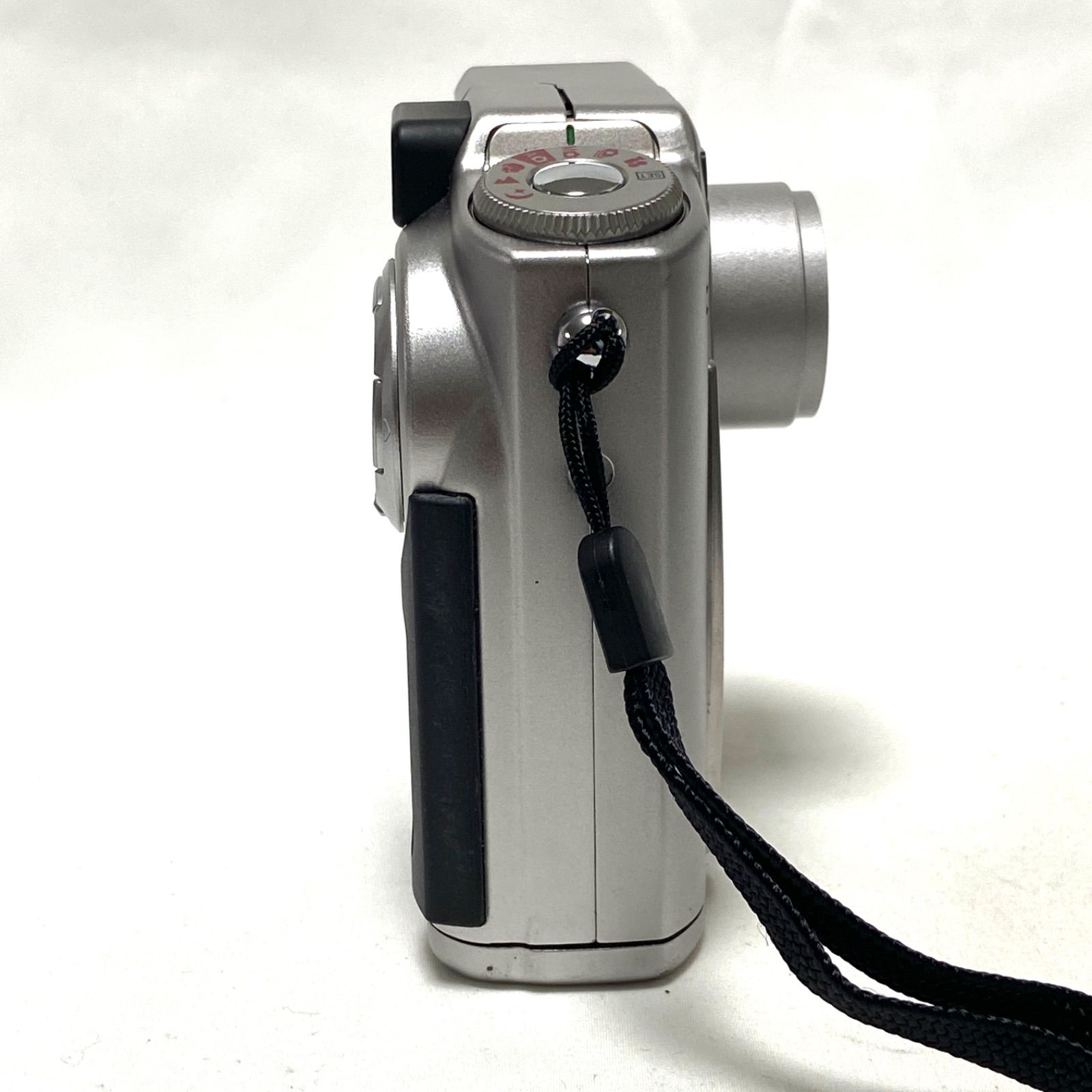 FUJIFILM フジフィルム FinePix 4700z シルバー デジカメ