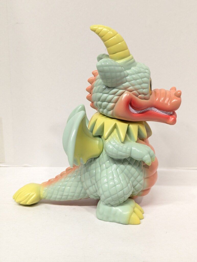 カームドラゴン　Duckster別注限定カラー　アートジャンキー Duckster/ダックスター DS×ART JUNKIE ソフビCALM DRAGON