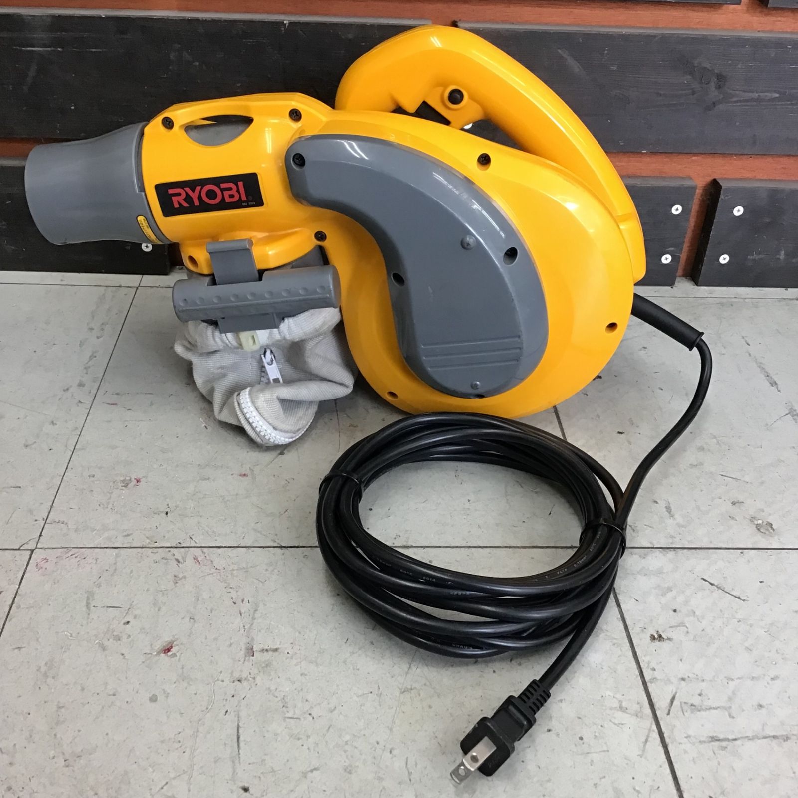 RYOBI リョービ ポータブルブロワバキューム PSV-600