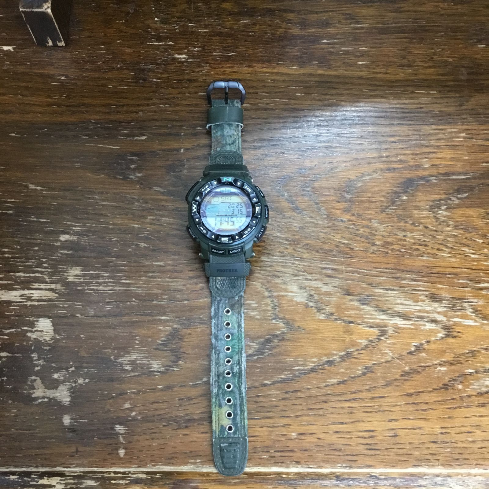 稼働品】 CASIO PROTREK PRW-2500B-3JF（レアモデル） グリーン カシオ 