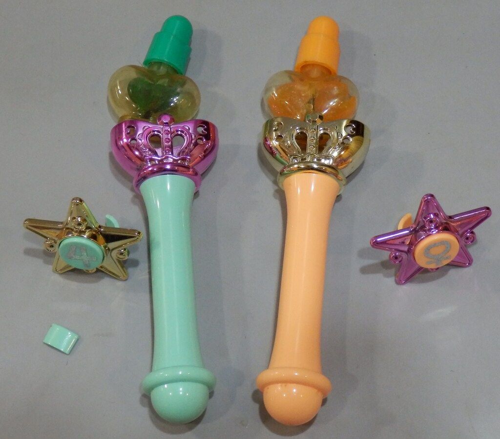 バンダイ セーラームーンS 美少女戦士な変身スティックイエロー