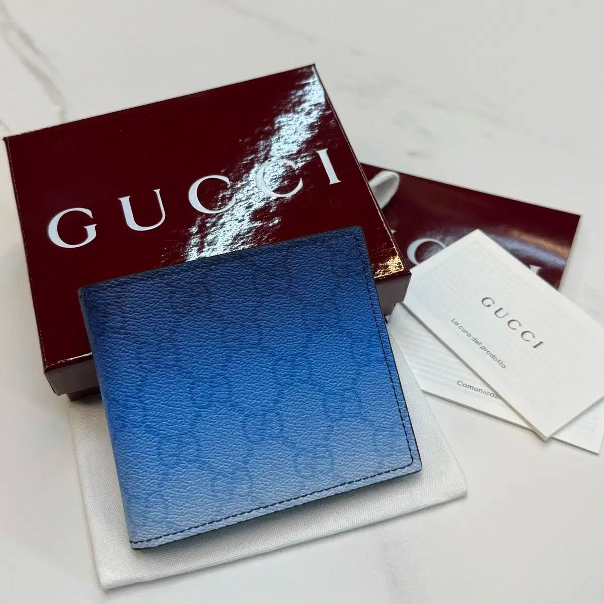 GUCCI グッチ グラデーション 彩度 gg 二つ折り財布